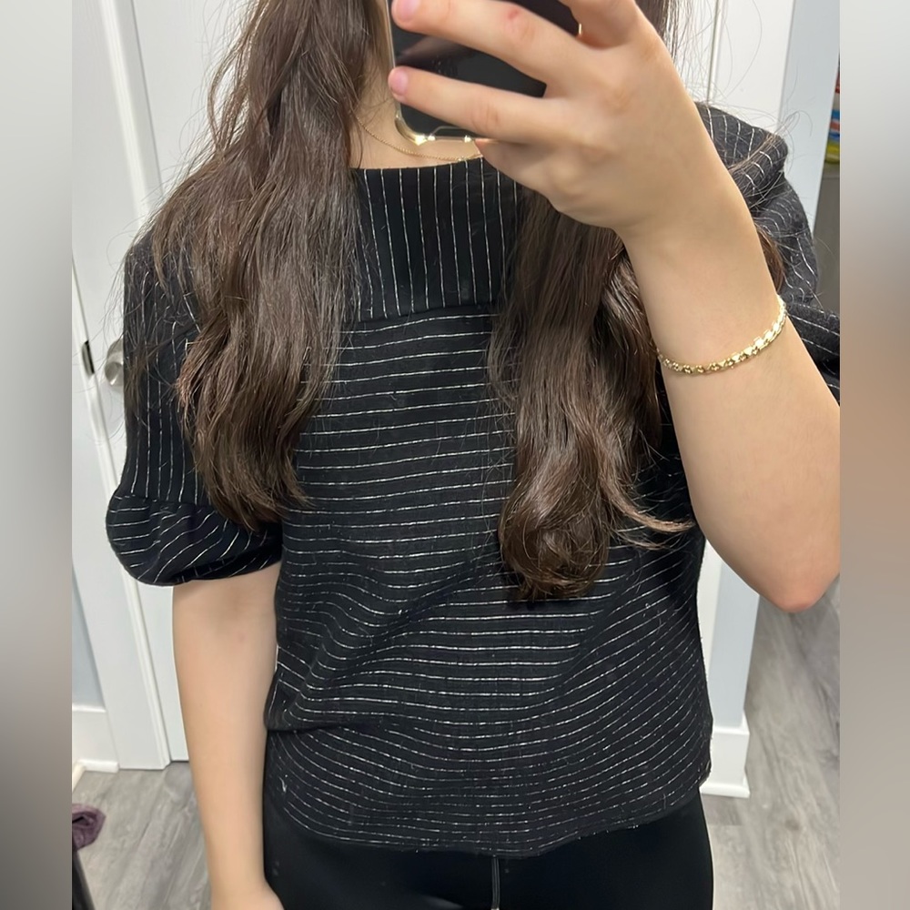 Alice and Olivia black and white top